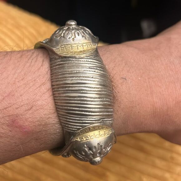Unique Tribal Cuff - Picture 4 of 4